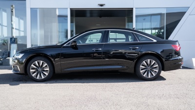 AUDI A6 limousine (pohľad zboku)