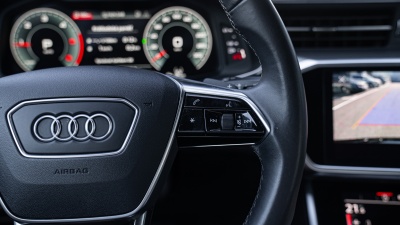 AUDI A6 limousine