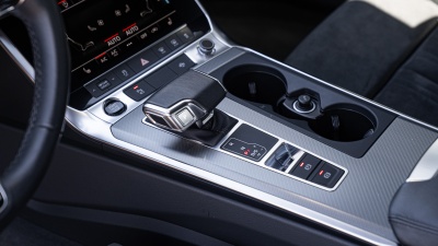 AUDI A6 limousine