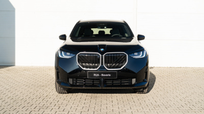 BMW X3 20 xDrive (pohľad do interiéru)