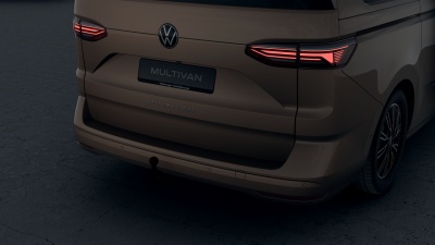 VW Multivan Bulli Long 2.0 TDI (pohľad do interiéru)