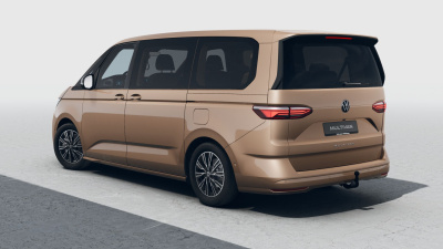 VW Multivan Bulli Long 2.0 TDI (pohľad zozadu)