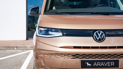 VW Multivan Bulli Long 2.0 TDI (pohľad do interiéru)