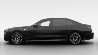 BMW M760e xDrive Sedan (pohľad zozadu)