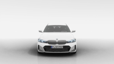 BMW 320d xDrive Touring (pohľad do interiéru)