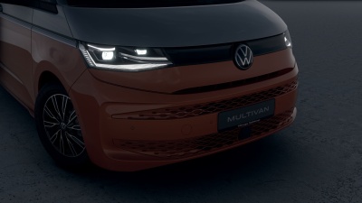 VW Multivan Bulli Long 2.0 TDI (pohľad do interiéru)