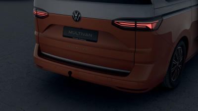 VW Multivan Bulli Long 2.0 TDI (pohľad do interiéru)