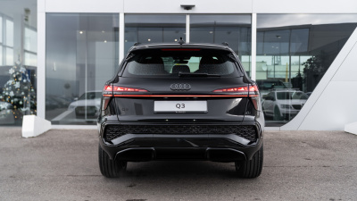 AUDI Q3 SUV 1.5 TFSI (pohľad spredu)