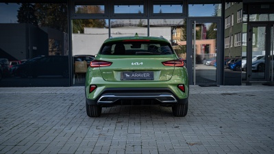 Kia XCeed 1.5 T-GDi Gold (pohľad spredu)