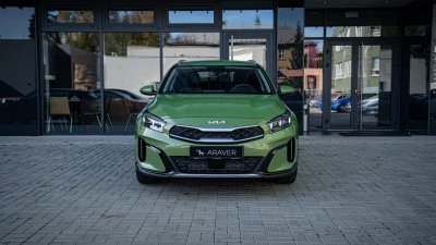 Kia XCeed 1.5 T-GDi Gold (pohľad zozadu)