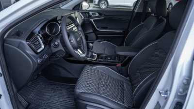 Kia XCeed 1.5 T-GDi Gold (pohľad do interiéru)