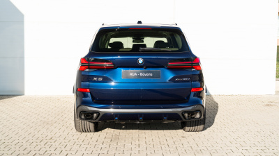 BMW X5 30d xDrive (pohľad do interiéru)