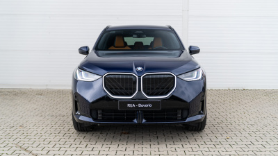 BMW X3 30e xDrive (pohľad do interiéru)