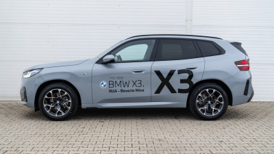BMW X3 20d xDrive (pohľad zozadu)