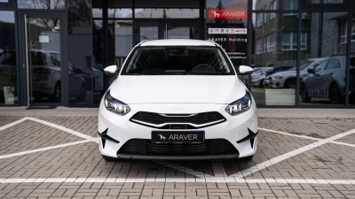 Kia Ceed SW 1.5 T-GDi 7DCT Gold (pohľad zozadu)