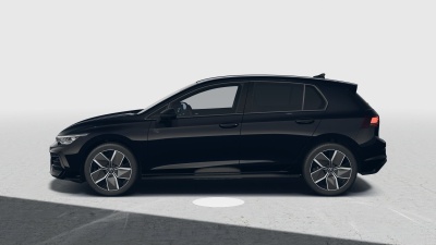 VW Golf 1.5 eTSI R-Line Limited (pohľad zboku)