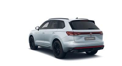 VW Touareg 3.0 TDI R-Line Limited (pohľad zozadu)