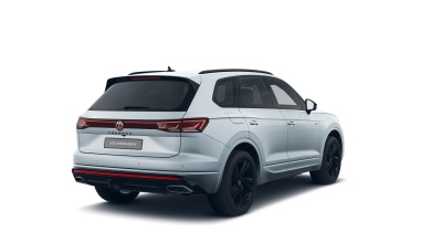 VW Touareg 3.0 TDI R-Line Limited (pohľad spredu)