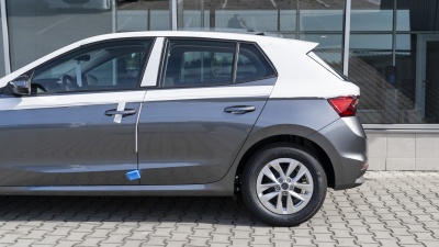 Škoda Fabia 1.0 TSI Drive 130 Plus  (pohľad do interiéru)