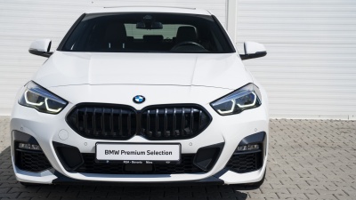 BMW 218i Gran Coupé (pohľad do interiéru)
