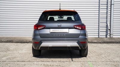 SEAT Arona 1.0 TSI Xcelence (pohľad zozadu)