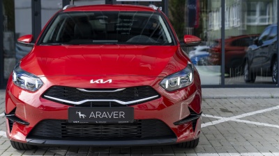 Kia Ceed SW 1.5 T-GDi 7DCT Gold (pohľad do interiéru)