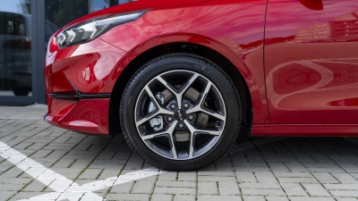 Kia Ceed SW 1.5 T-GDi 7DCT Gold (pohľad do interiéru)