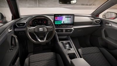 SEAT Leon SP 1.5 eTSI FR Black+ (pohľad do interiéru)