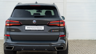 BMW X5 M50i xDrive