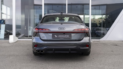 AUDI A6 Limuzína 2.0 TDI quattro Standard (pohľad spredu)