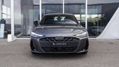 AUDI A6 Limuzína 2.0 TDI quattro Standard (pohľad zozadu)