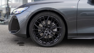 AUDI A6 Limuzína 2.0 TDI quattro Standard (pohľad do interiéru)