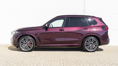 BMW X5 40d xDrive (pohľad zozadu)