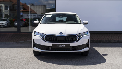 Škoda Octavia 1.5 TSI Drive 130 (pohľad zboku)