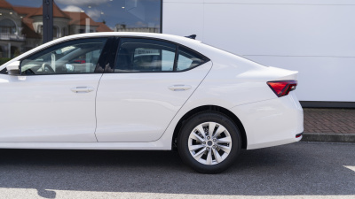 Škoda Octavia 1.5 TSI Drive 130 (pohľad do interiéru)