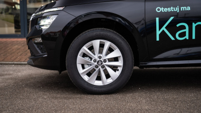 Škoda Kamiq 1.5 TSI Drive 130 Plus (pohľad do interiéru)