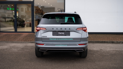 Škoda Karoq 1.5 TSI Sportline (pohľad do interiéru)