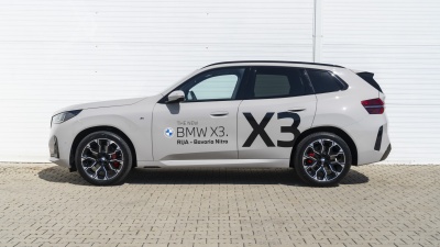 BMW X3 20 xDrive (pohľad zozadu)