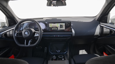 BMW X3 20 xDrive (pohľad do interiéru)