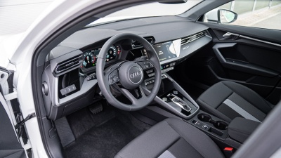 AUDI A3 Limousine 1.5 TFSI (pohľad do interiéru)