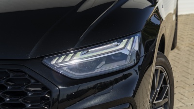 AUDI Q5 Sportback 2.0 TDI Quattro (pohľad zozadu)