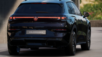 VW T-Roc 1.5 eTSI R-Line (pohľad do interiéru)