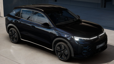 VW T-Roc 1.5 eTSI R-Line (pohľad do interiéru)