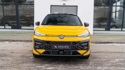 VW T-Roc 1.5 eTSI R-Line (pohľad zozadu)