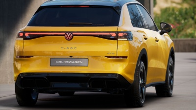 VW T-Roc 1.5 eTSI R-Line (pohľad do interiéru)