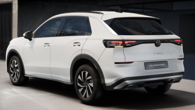 VW T-Roc 1.5 eTSI Trend (pohľad zozadu)