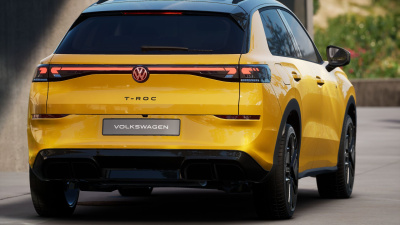 VW T-Roc 1.5 eTSI R-Line (pohľad do interiéru)