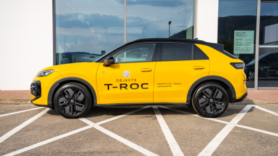 VW T-Roc 1.5 eTSI R-Line (pohľad zboku)