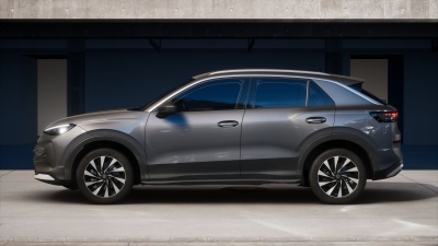 VW T-Roc 1.5 eTSI Style (pohľad zboku)