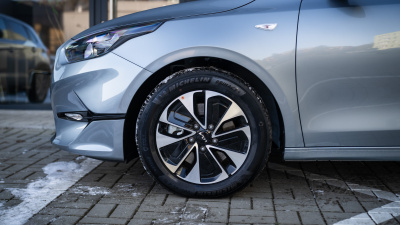 Kia Ceed 1.5 T-GDi Silver (pohľad do interiéru)